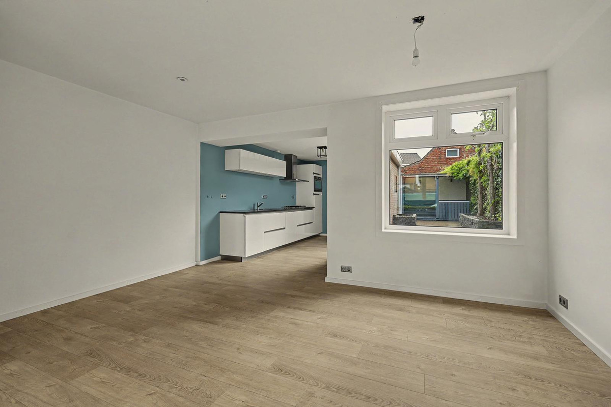 Twee-onder-één-kap te koop: Beatrixstraat 1, Yerseke