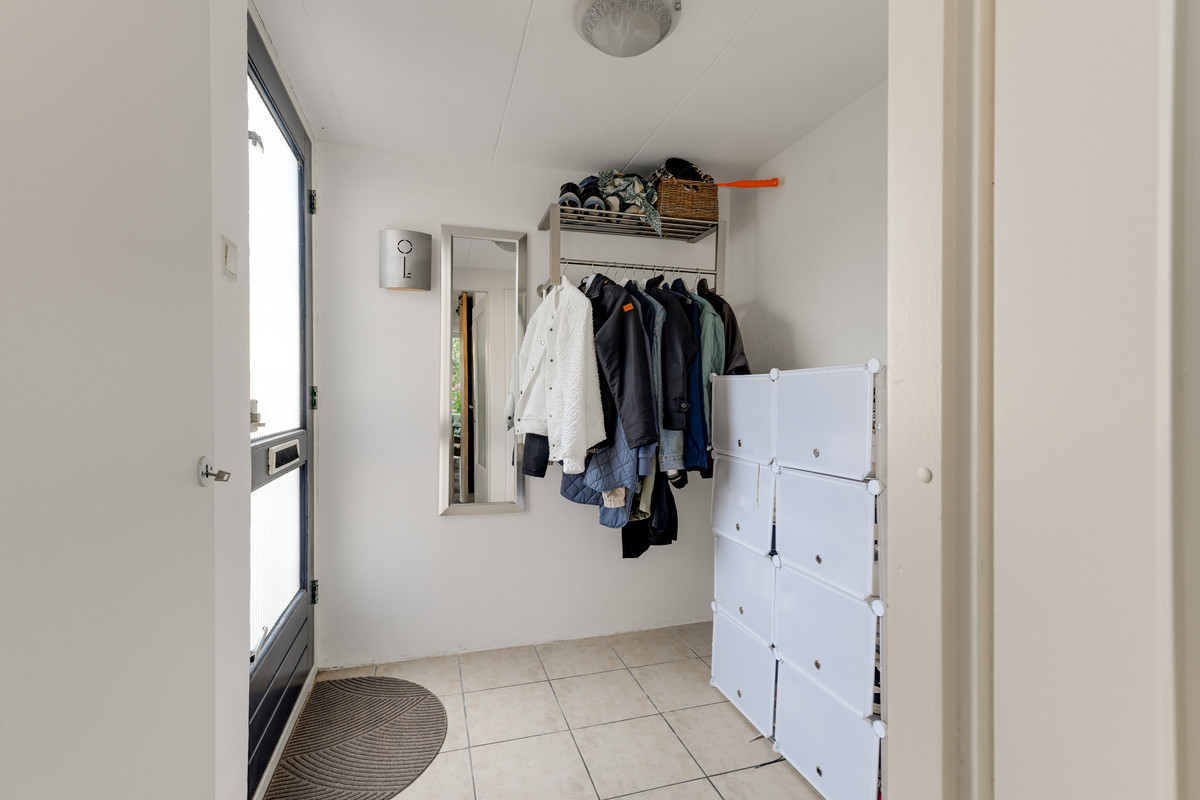 Tussenwoning te koop: Zeelandlaan 50, Vlaardingen