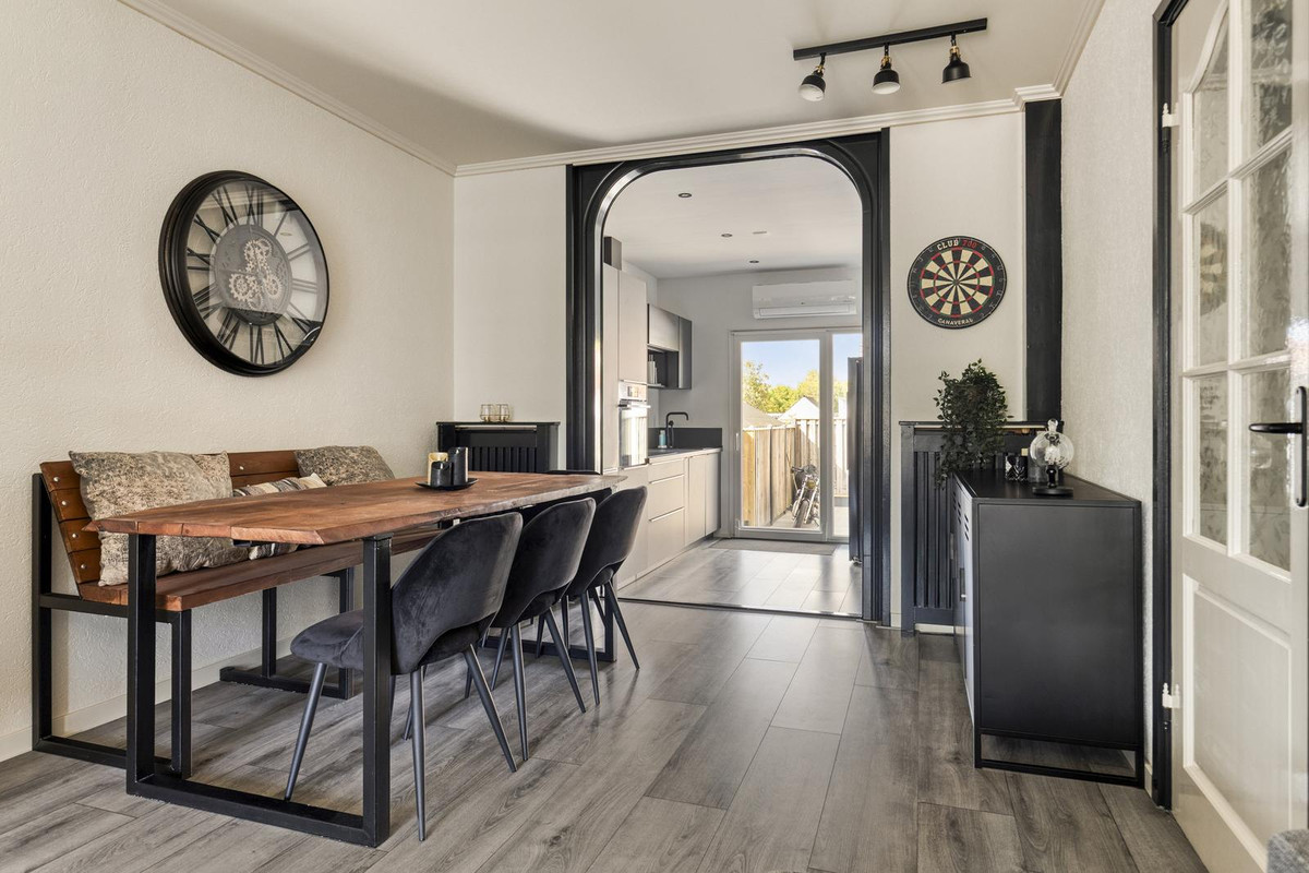 Tussenwoning te koop: Axelsestraat 145, Terneuzen
