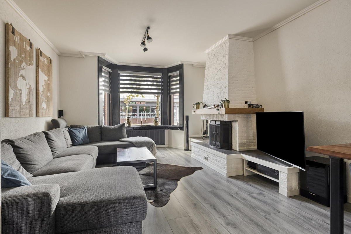 Tussenwoning te koop: Axelsestraat 145, Terneuzen