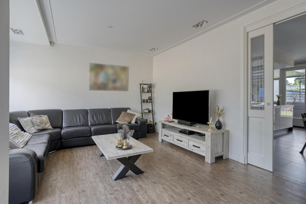 Twee-onder-één-kap te koop: Herman Broodstraat 3, Heesch