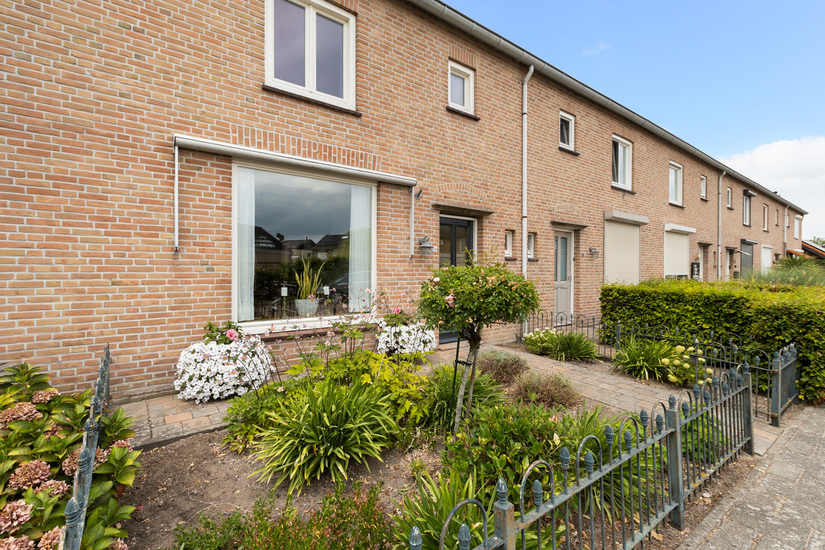 Tussenwoning te koop: Mauritsweg 16, Klundert