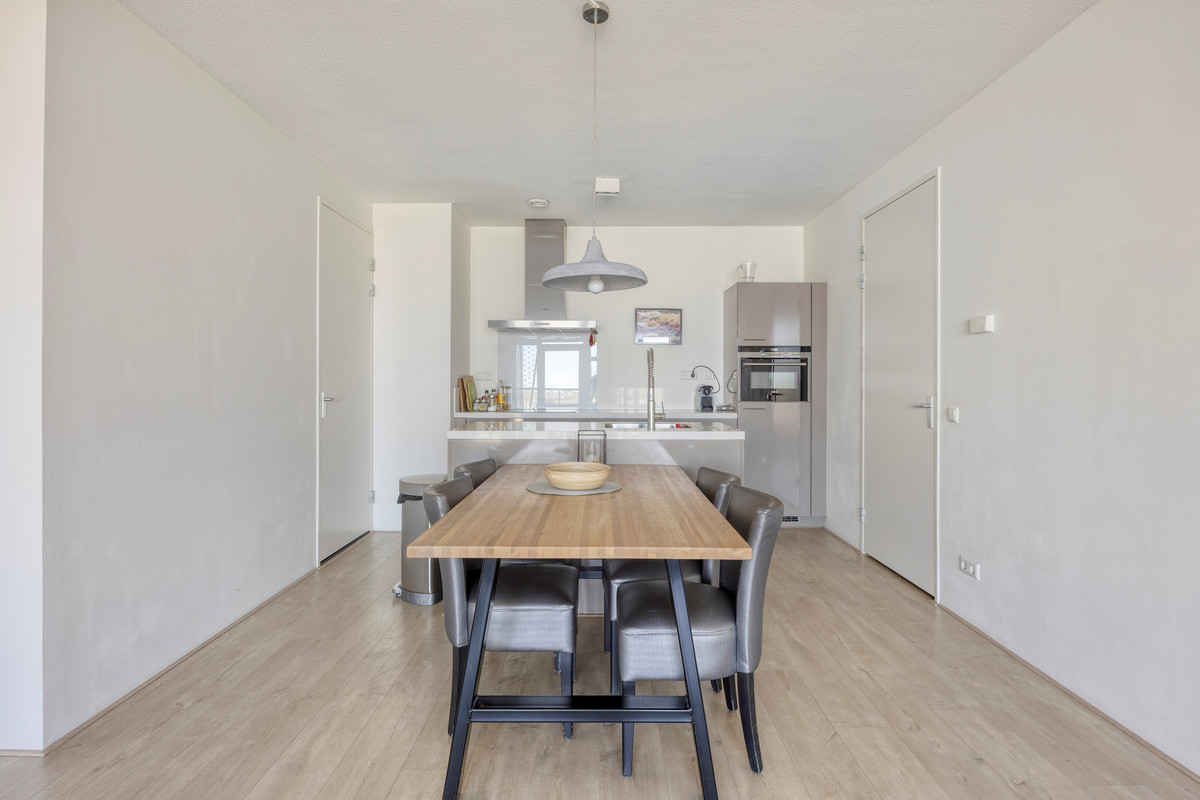 Appartement te huur: Kruisplein 738, Rotterdam