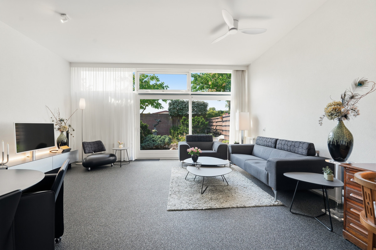Tussenwoning te koop: Schaarbeekstraat 71, Amsterdam