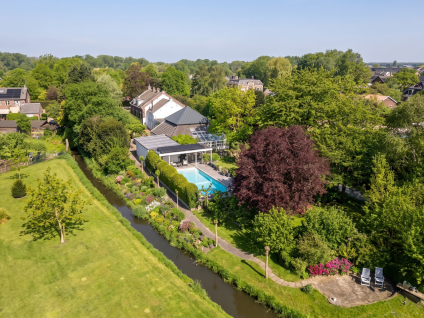 Uiterdijk 4