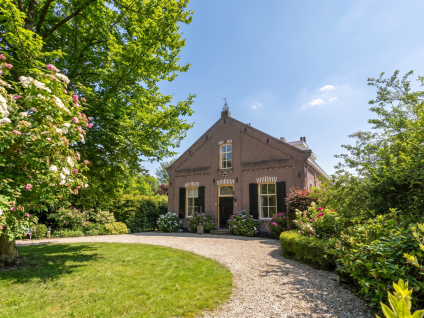 Uiterdijk 4
