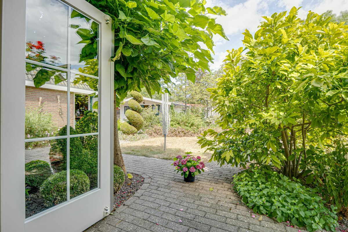Vrijstaande woning te koop: Tulpenpad 10, Stellendam