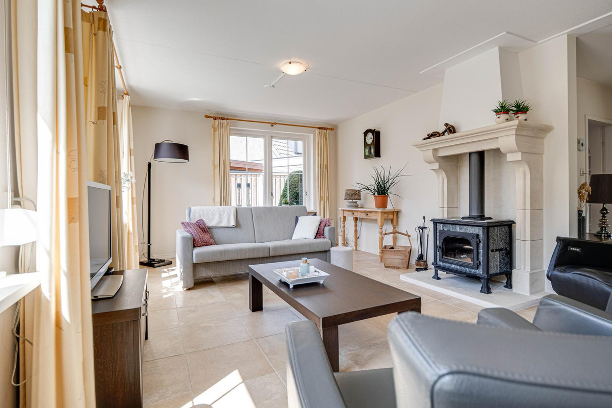 Vrijstaande woning te koop: Tulpenpad 10, Stellendam