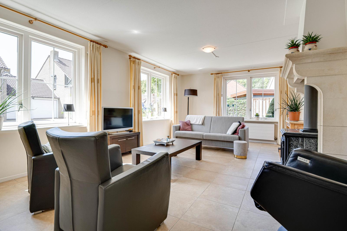 Vrijstaande woning te koop: Tulpenpad 10, Stellendam