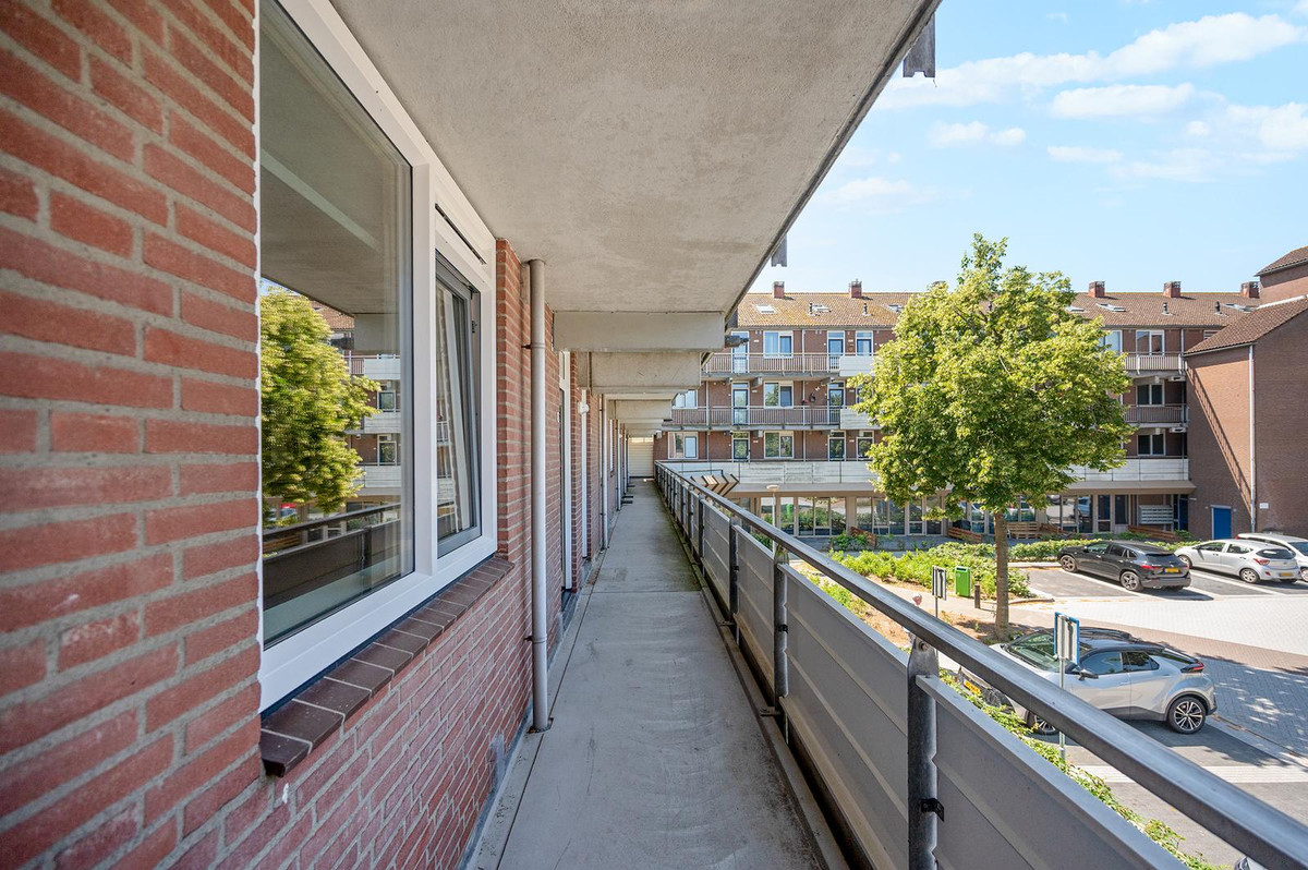 Appartement te koop: Ringdijk 90, Lelystad
