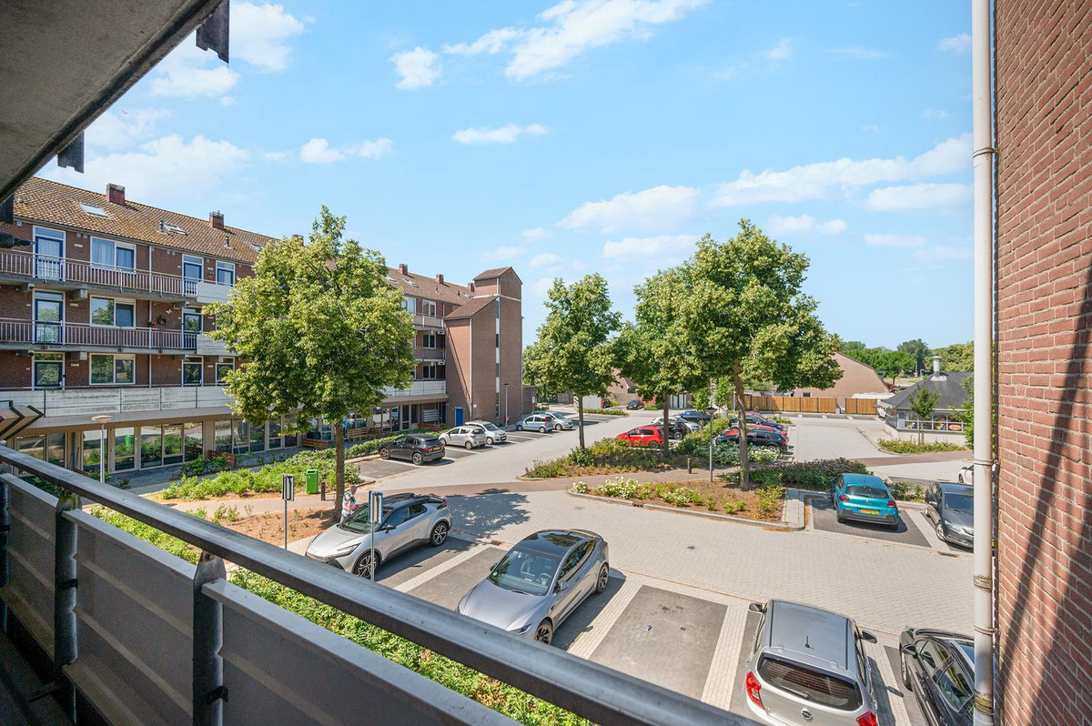 Appartement te koop: Ringdijk 90, Lelystad