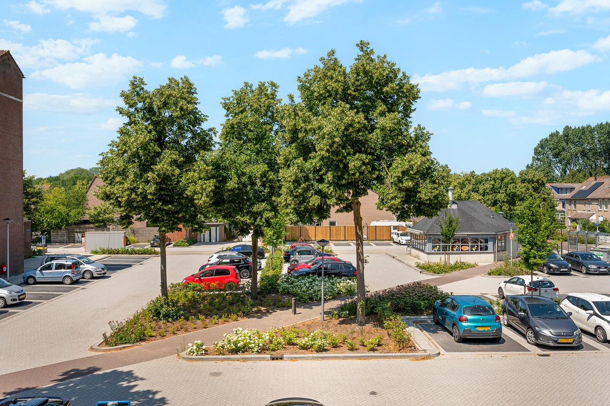 Appartement te koop: Ringdijk 90, Lelystad