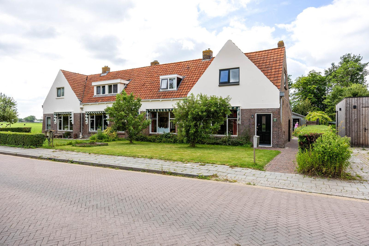 Vrijstaande woning te koop: Skillaerderdyk 10, Mantgum