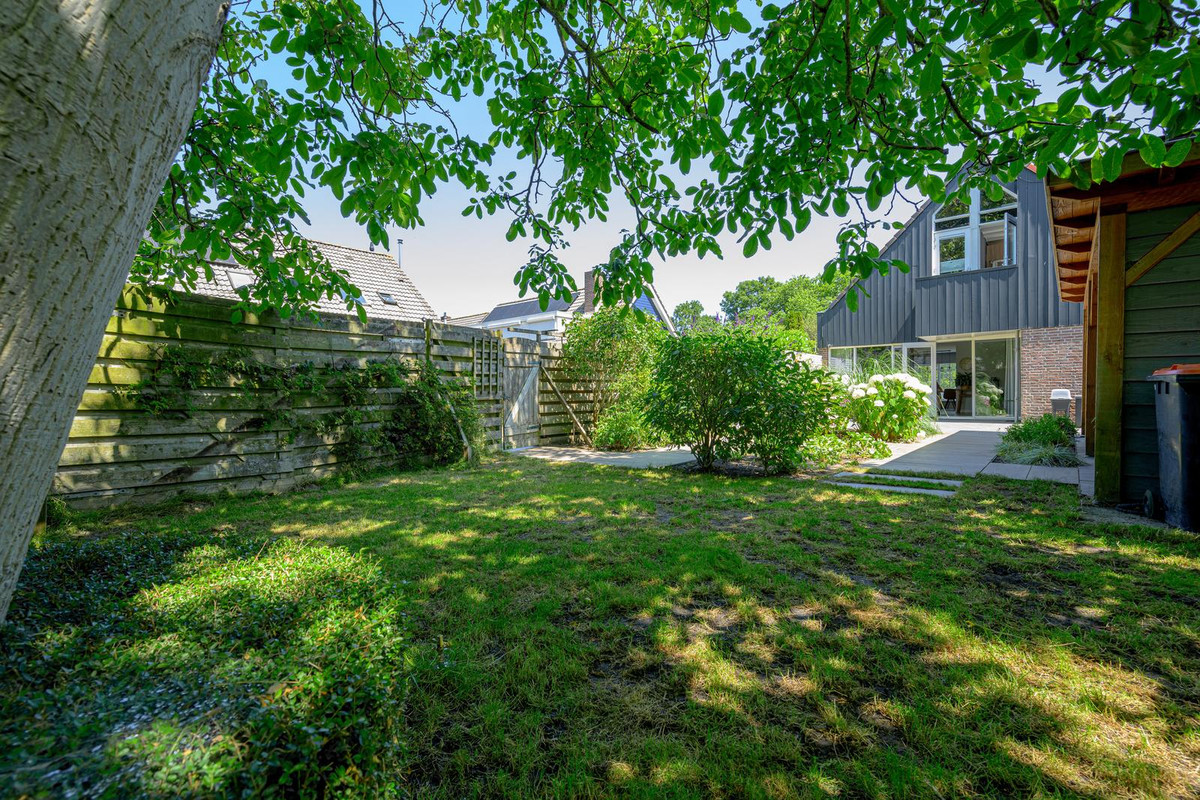 Hoekwoning te koop: Hof 17, Midwoud