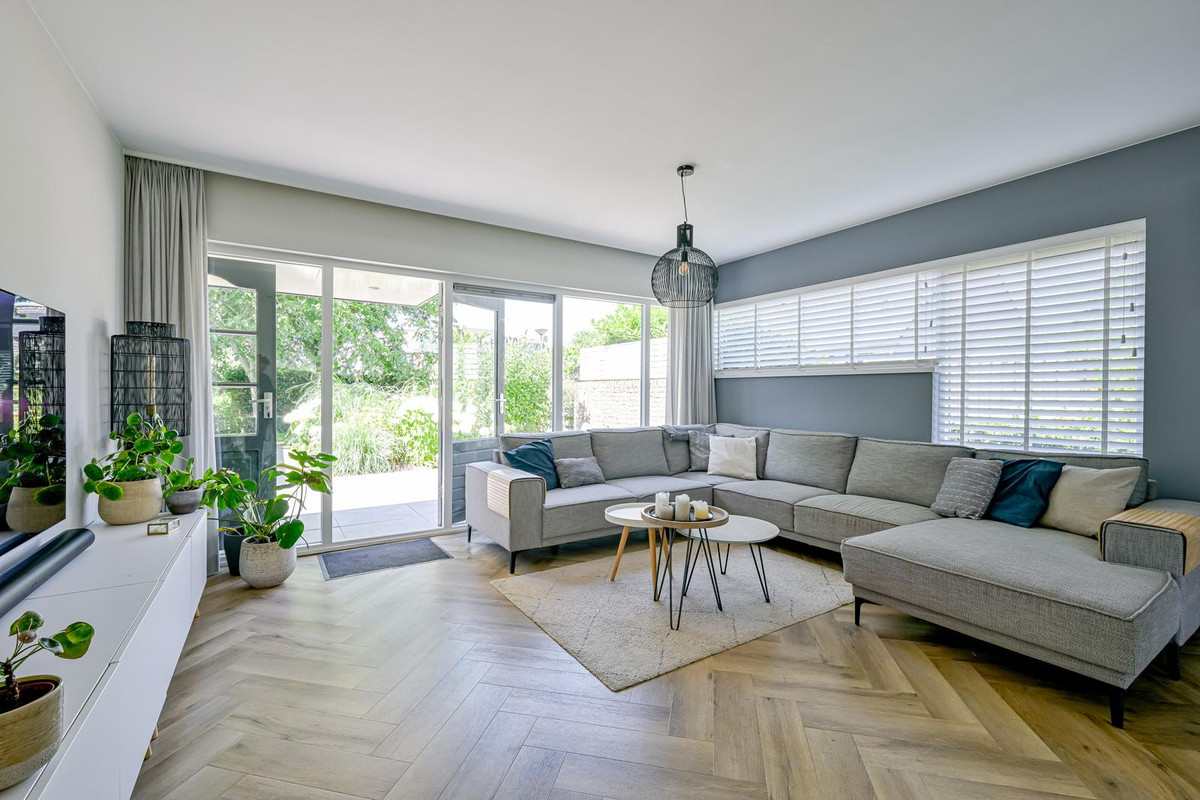 Hoekwoning te koop: Hof 17, Midwoud