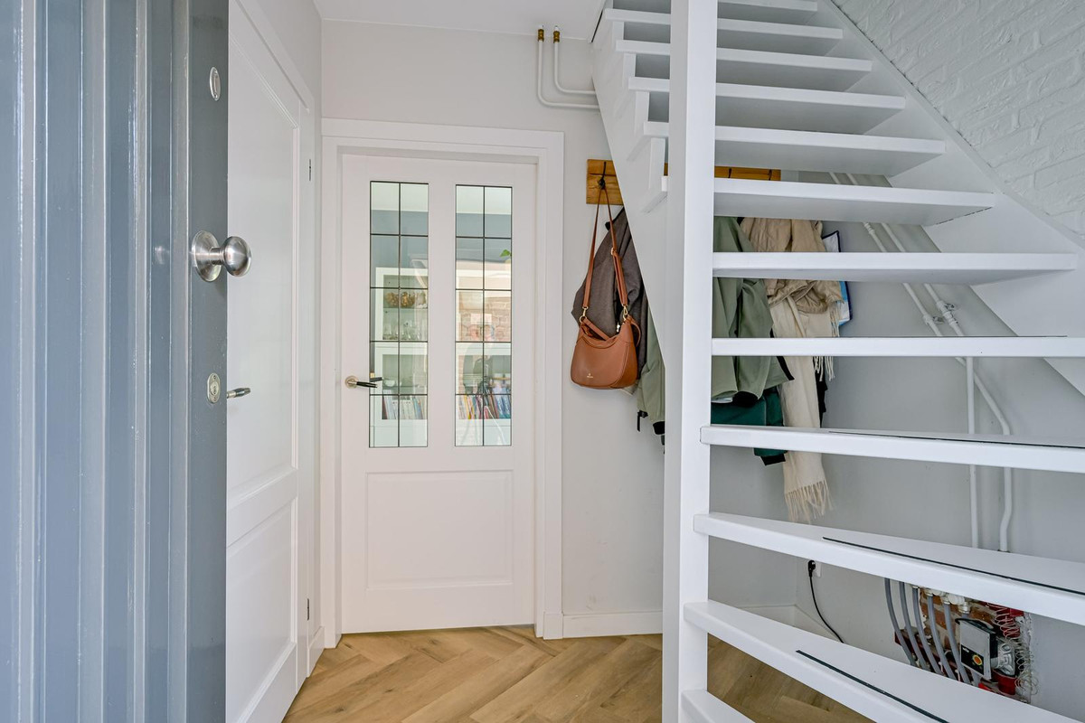 Hoekwoning te koop: Hof 17, Midwoud