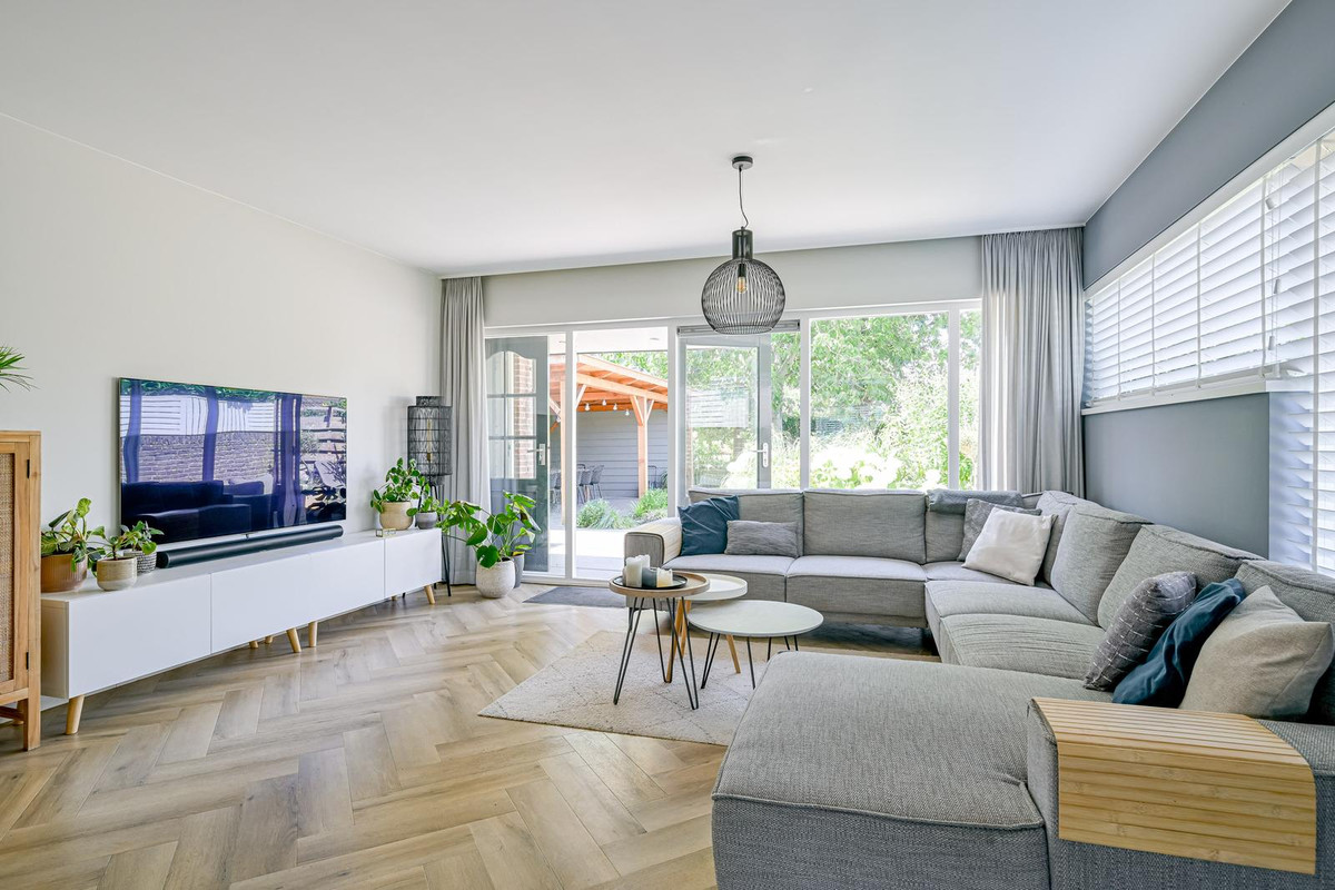 Hoekwoning te koop: Hof 17, Midwoud