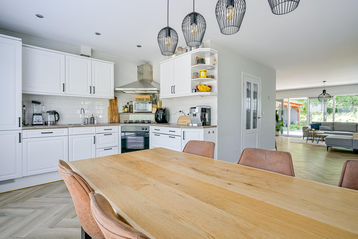 Hoekwoning te koop: Hof 17, Midwoud
