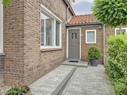 De Ruijterstraat 25