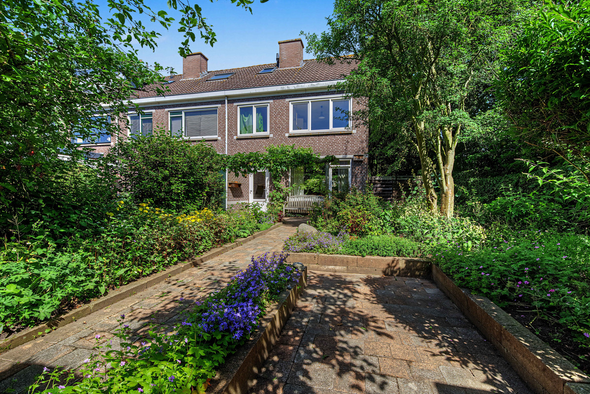Hoekwoning te koop: Jean Monnetstraat 216, Heemskerk