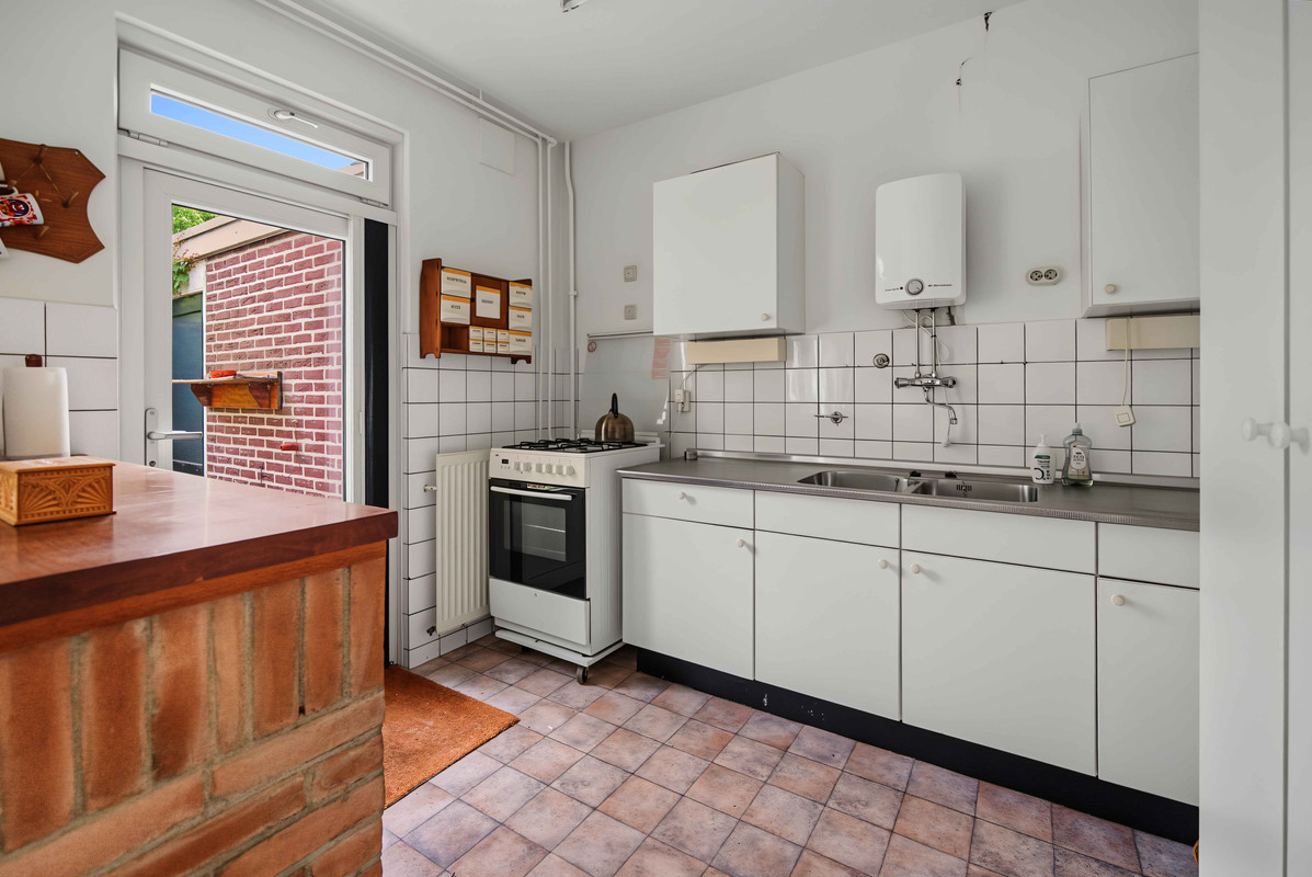 Hoekwoning te koop: Jean Monnetstraat 216, Heemskerk