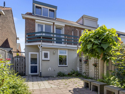 Esdoornstraat 10