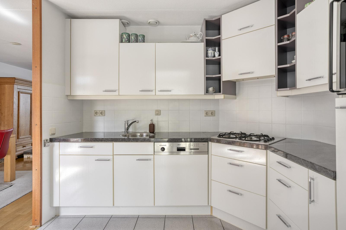 Tussenwoning te koop: Salvador Allendedomein 1, Maastricht