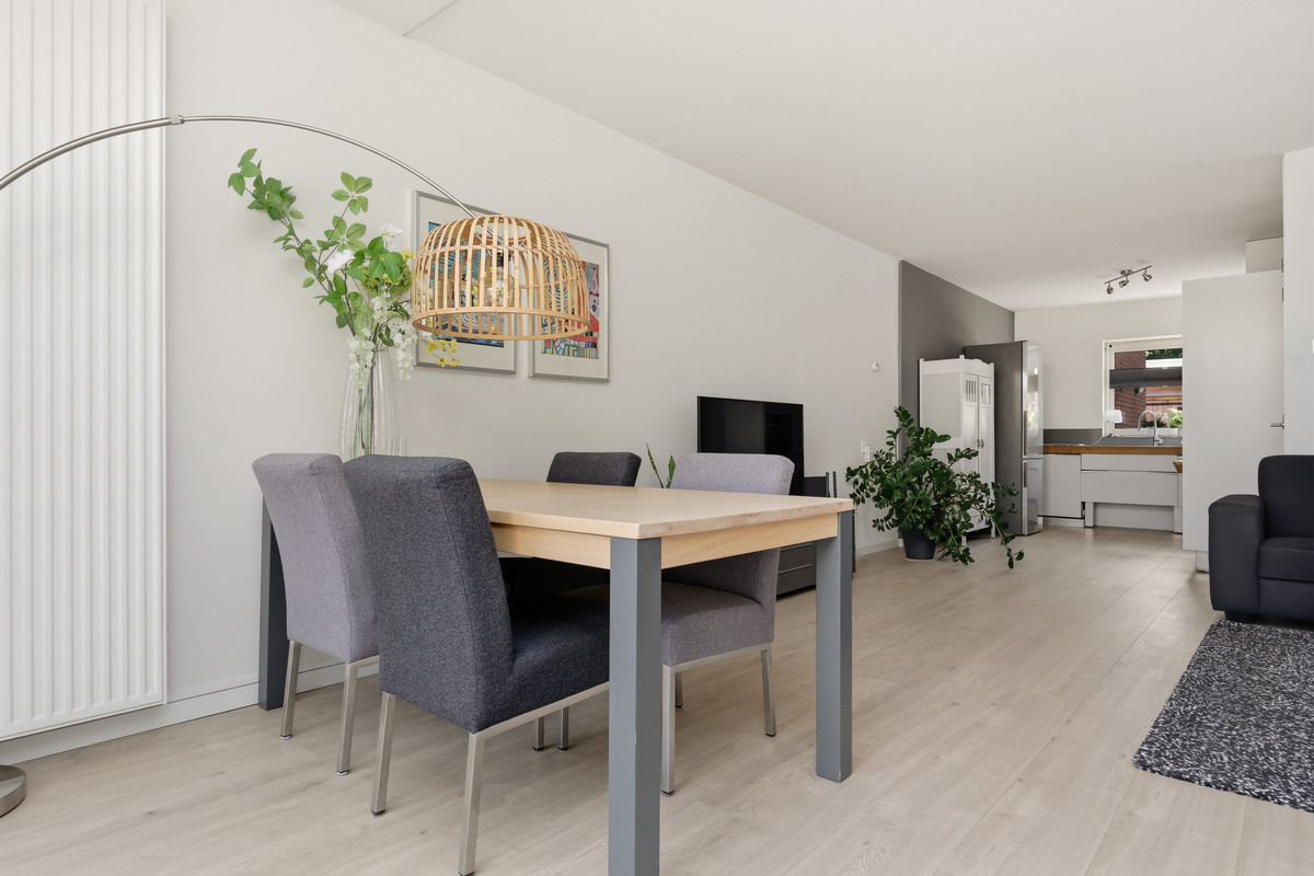 Tussenwoning te koop: De Wildschutter 18, Zaandam