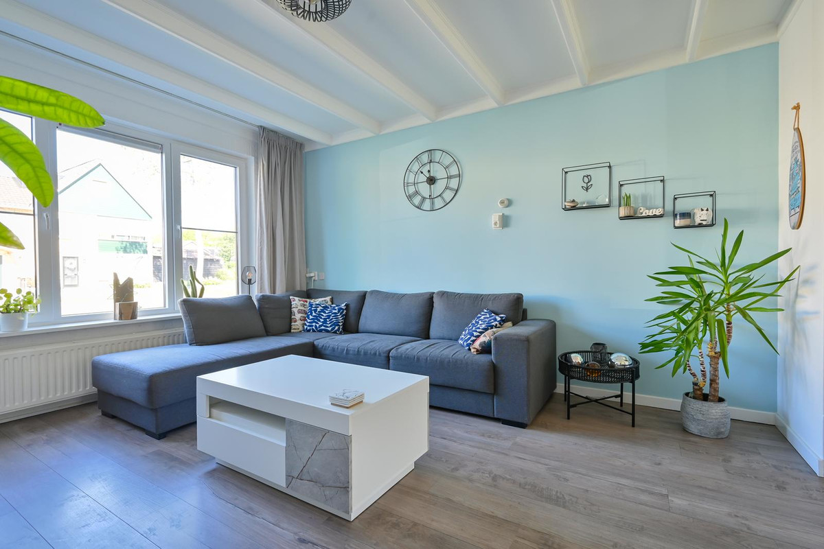 Tussenwoning te koop: Baarlelaan 43, Hoogeveen