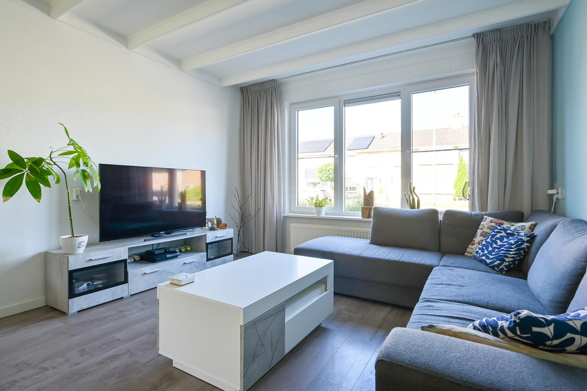 Tussenwoning te koop: Baarlelaan 43, Hoogeveen