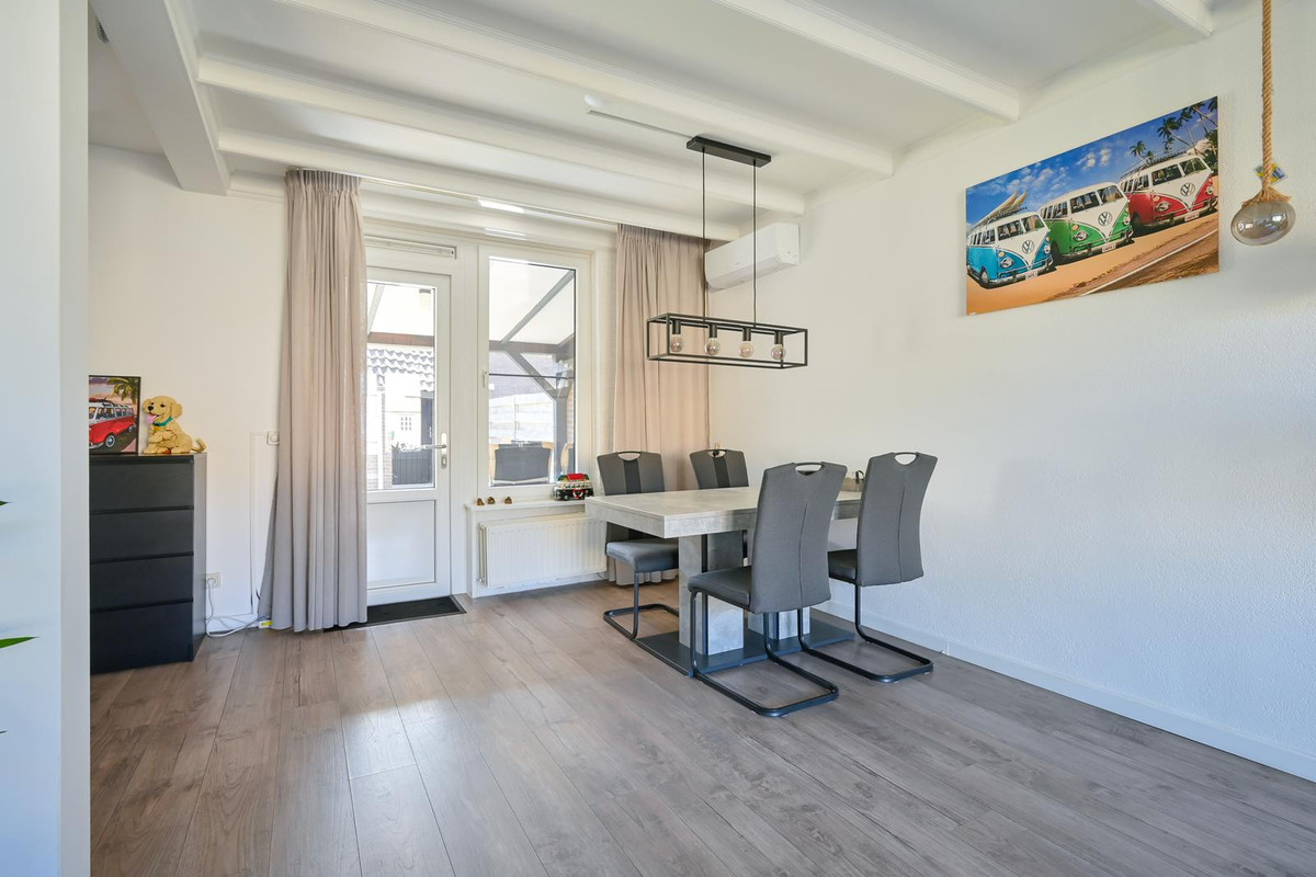 Tussenwoning te koop: Baarlelaan 43, Hoogeveen