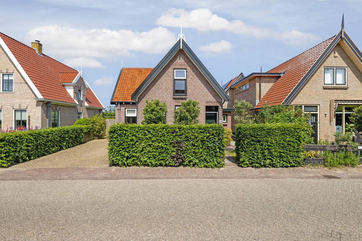 Vrijstaande woning te koop: Belt 68, Hippolytushoef