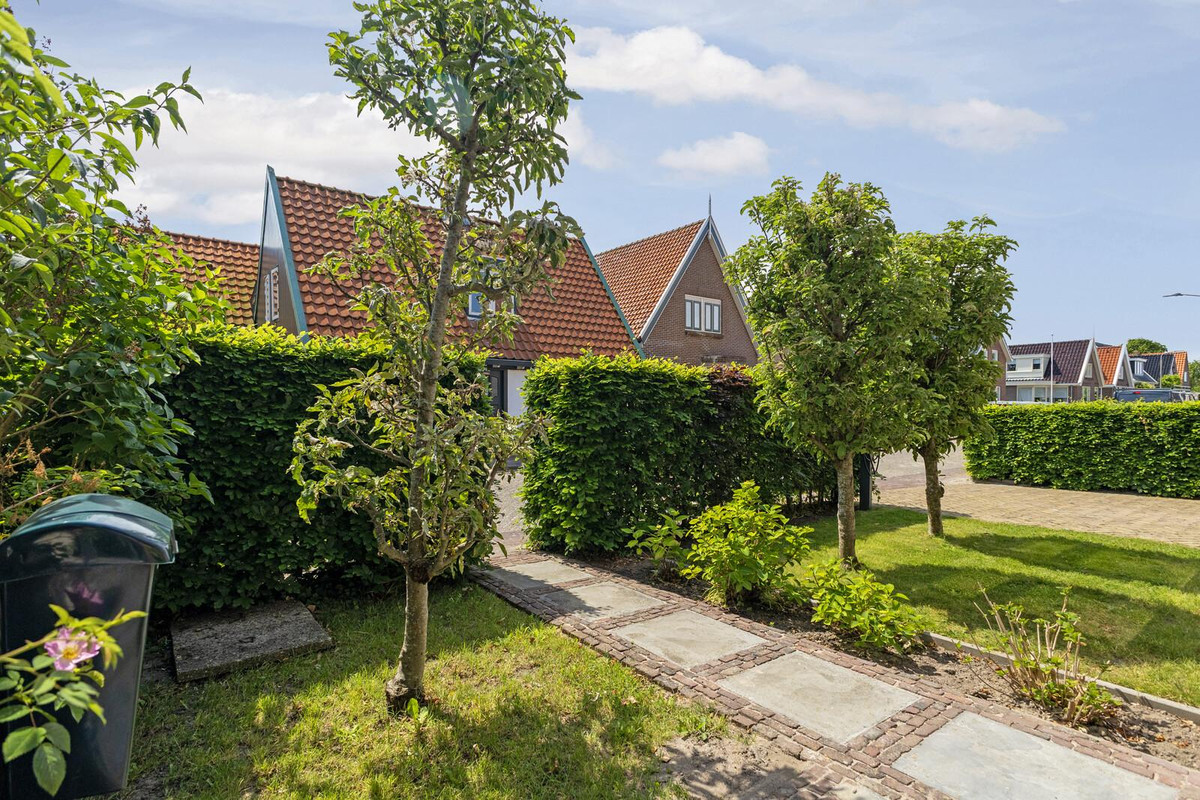 Vrijstaande woning te koop: Belt 68, Hippolytushoef