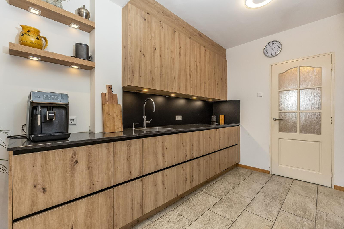 Twee-onder-één-kap te koop: Beatrixstraat 8, Heeswijk-Dinther