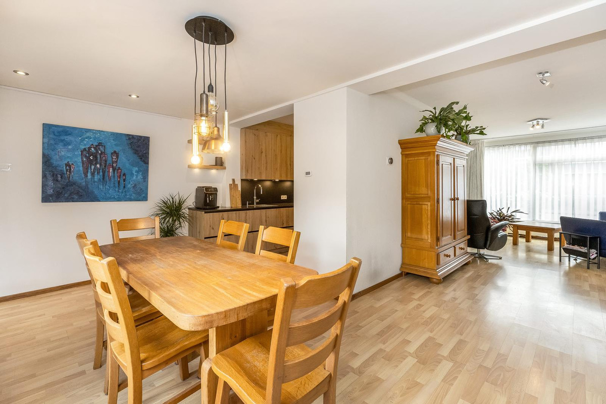 Twee-onder-één-kap te koop: Beatrixstraat 8, Heeswijk-Dinther
