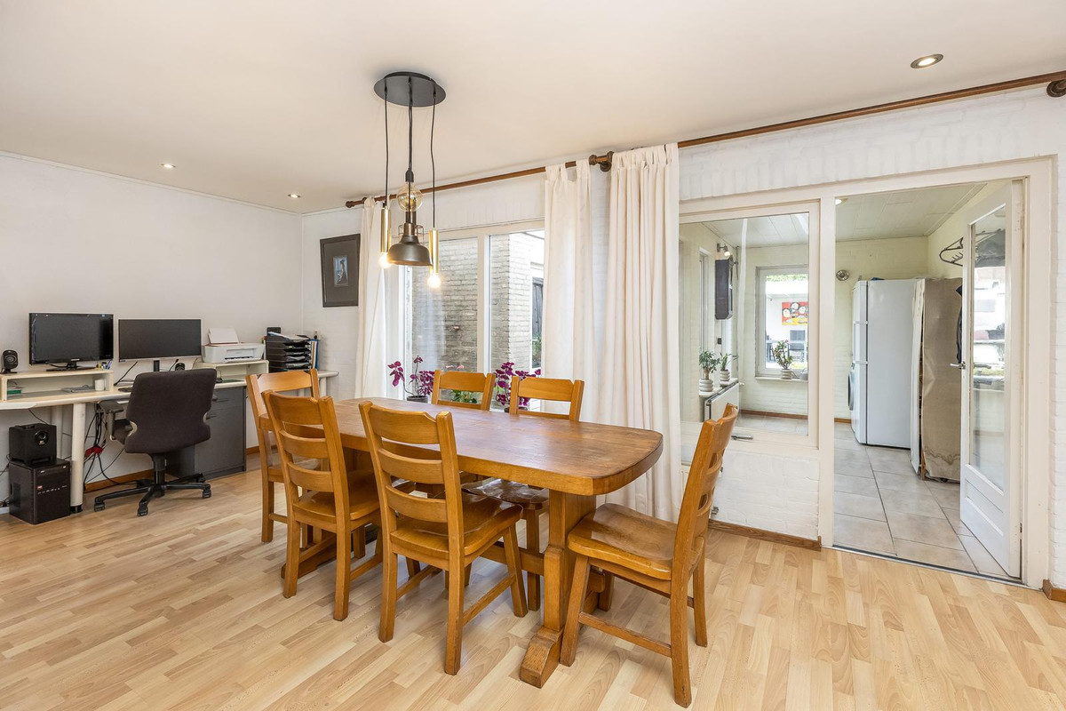 Twee-onder-één-kap te koop: Beatrixstraat 8, Heeswijk-Dinther