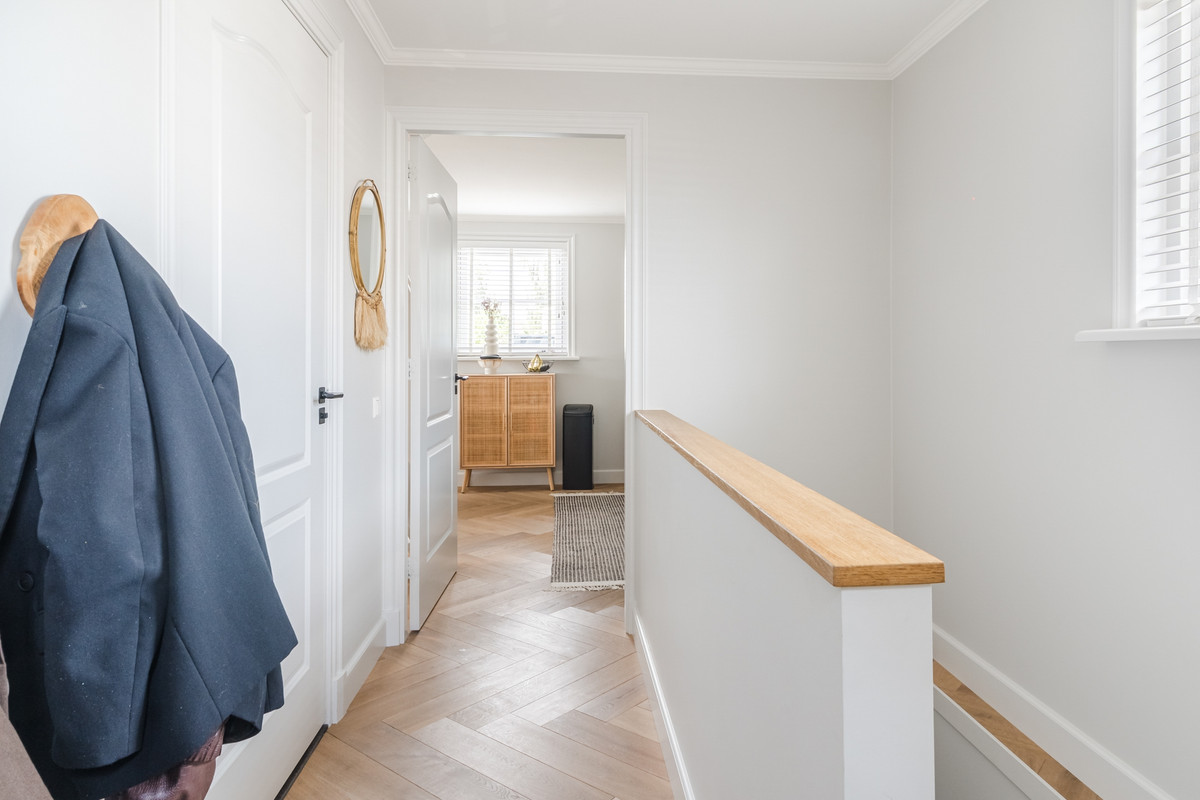 Twee-onder-één-kap te koop: Veense Put 109, Veen