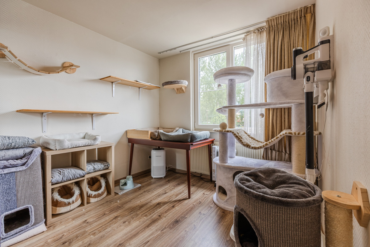 Tussenwoning te koop: Dokter van Vuurestraat 6, Dussen