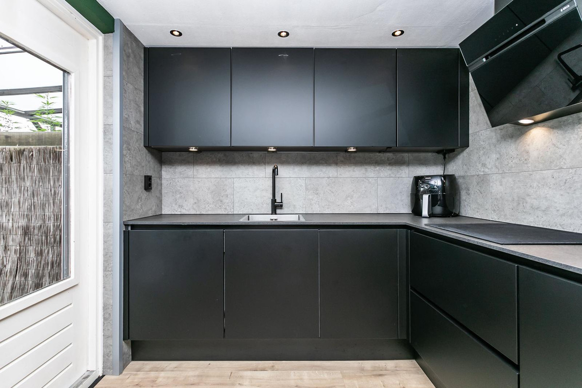 Tussenwoning te koop: Ammonieterf 236, Heerlen