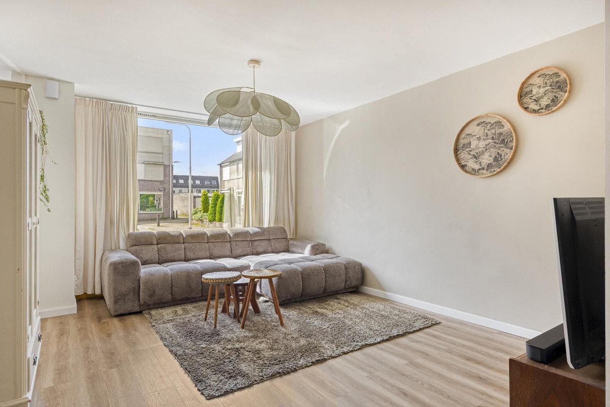Tussenwoning te koop: Dudokhof 50, Tilburg
