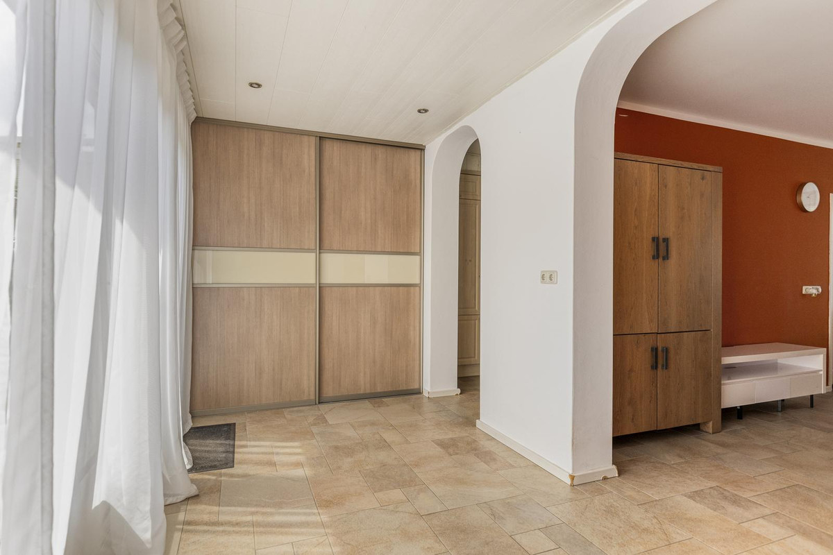 Tussenwoning te koop: Kastanjelaan 87, Drunen