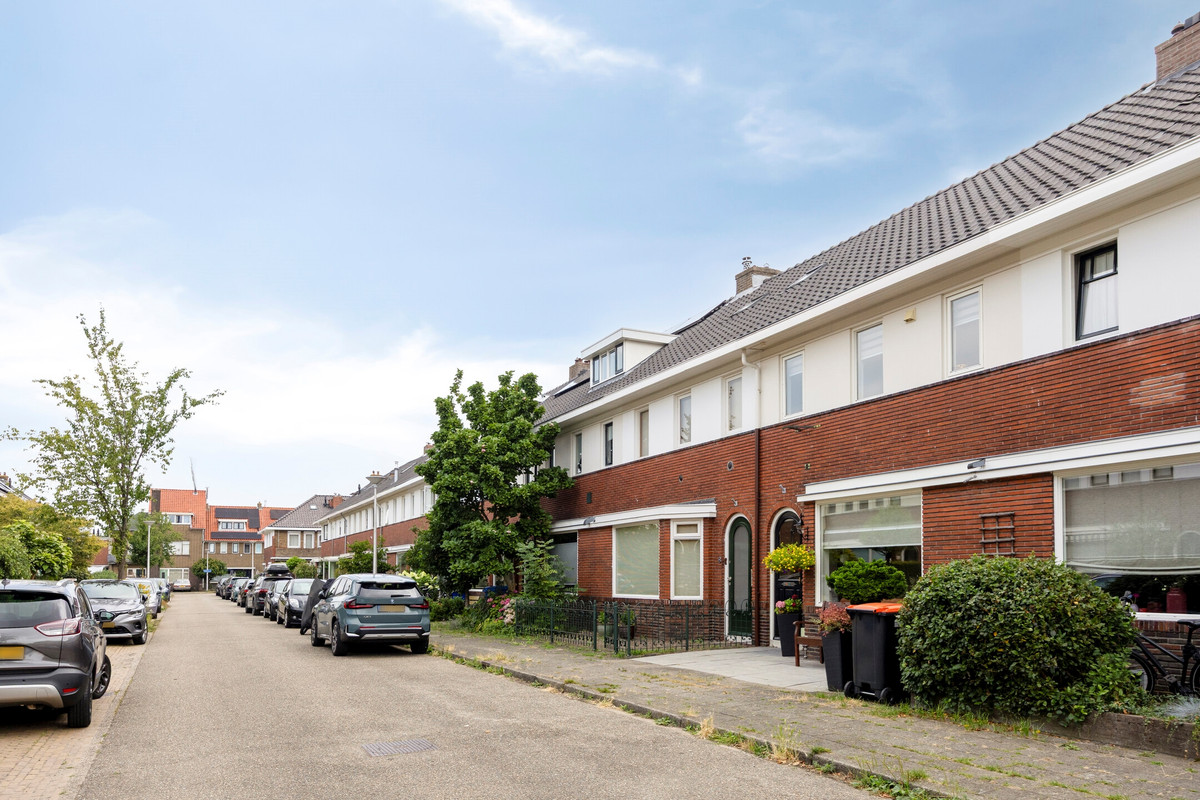 Tussenwoning te koop: Van Lennepstraat 6, Zwolle