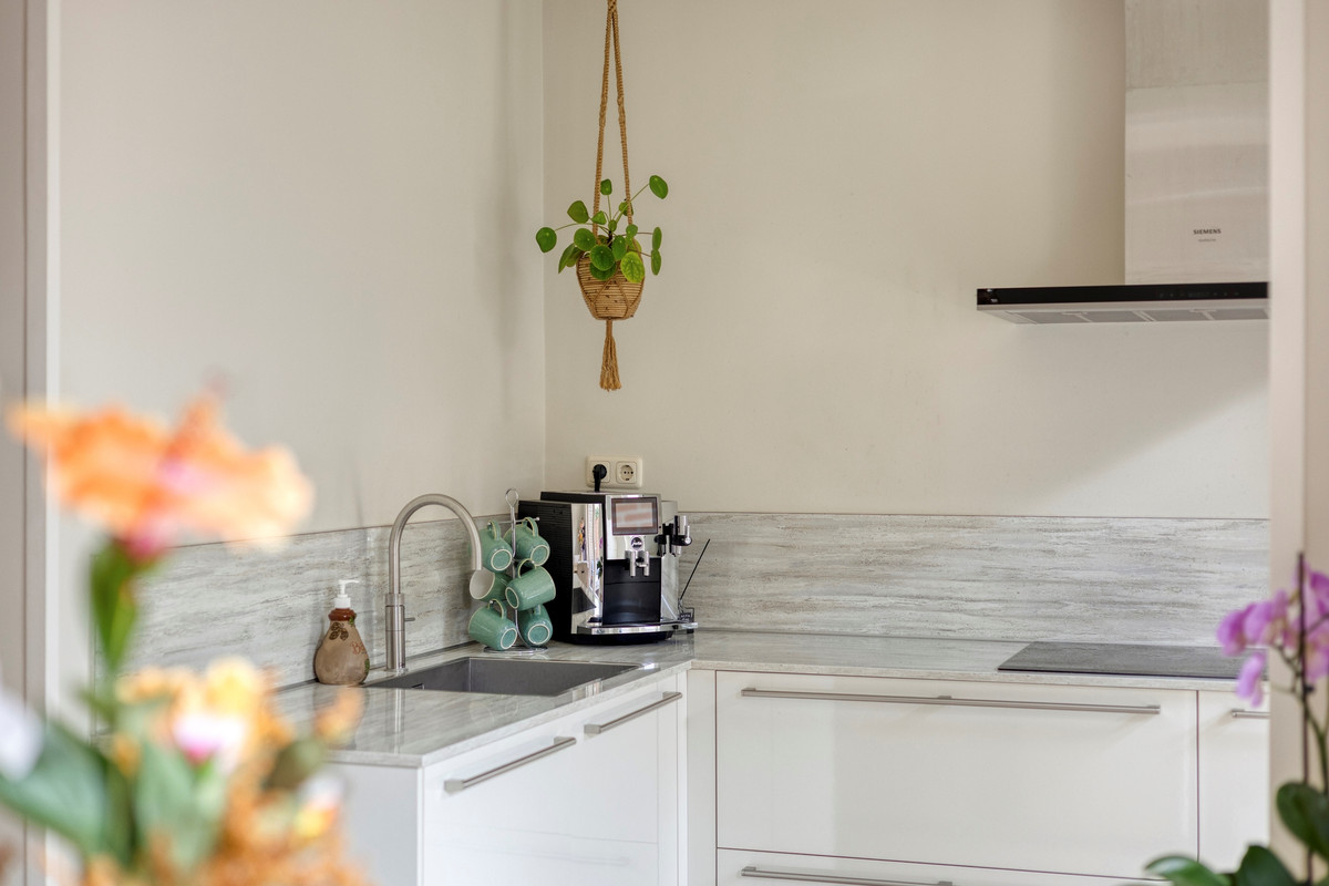 Tussenwoning te koop: Van Lennepstraat 6, Zwolle