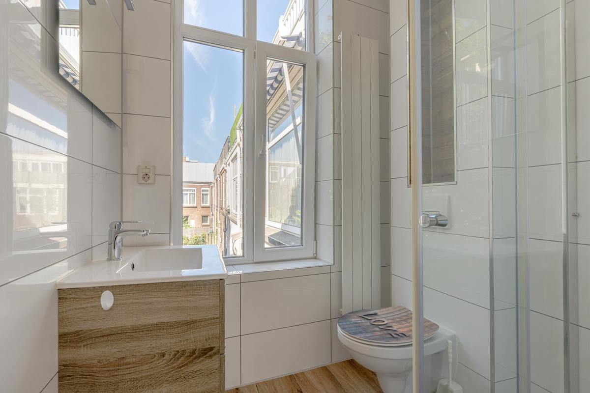 Tussenwoning te koop: Geervlietstraat 3, Rotterdam