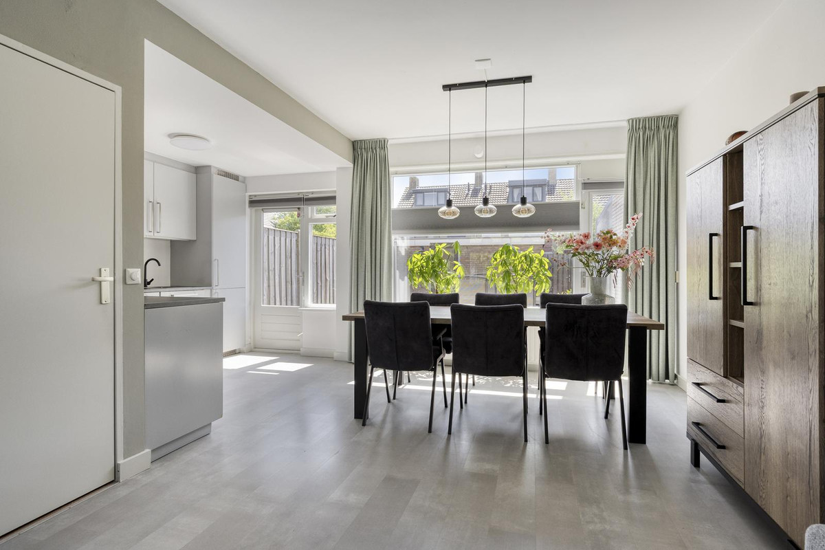 Tussenwoning te koop: Halewijnstraat 25, Etten-Leur