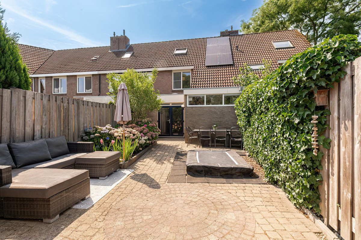 Tussenwoning te koop: Zigzagoven 68, Wijk Bij Duurstede