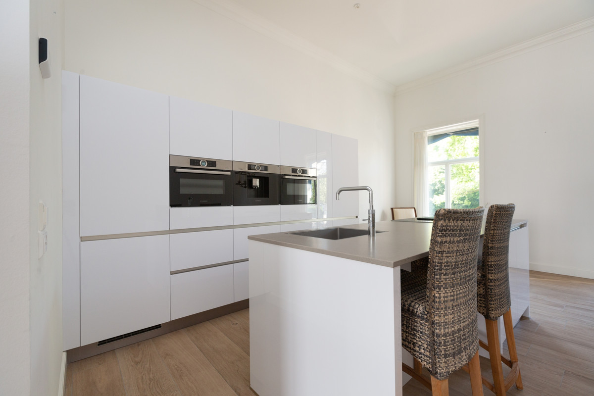Appartement te huur: Javastraat 48B, 'S-Gravenhage