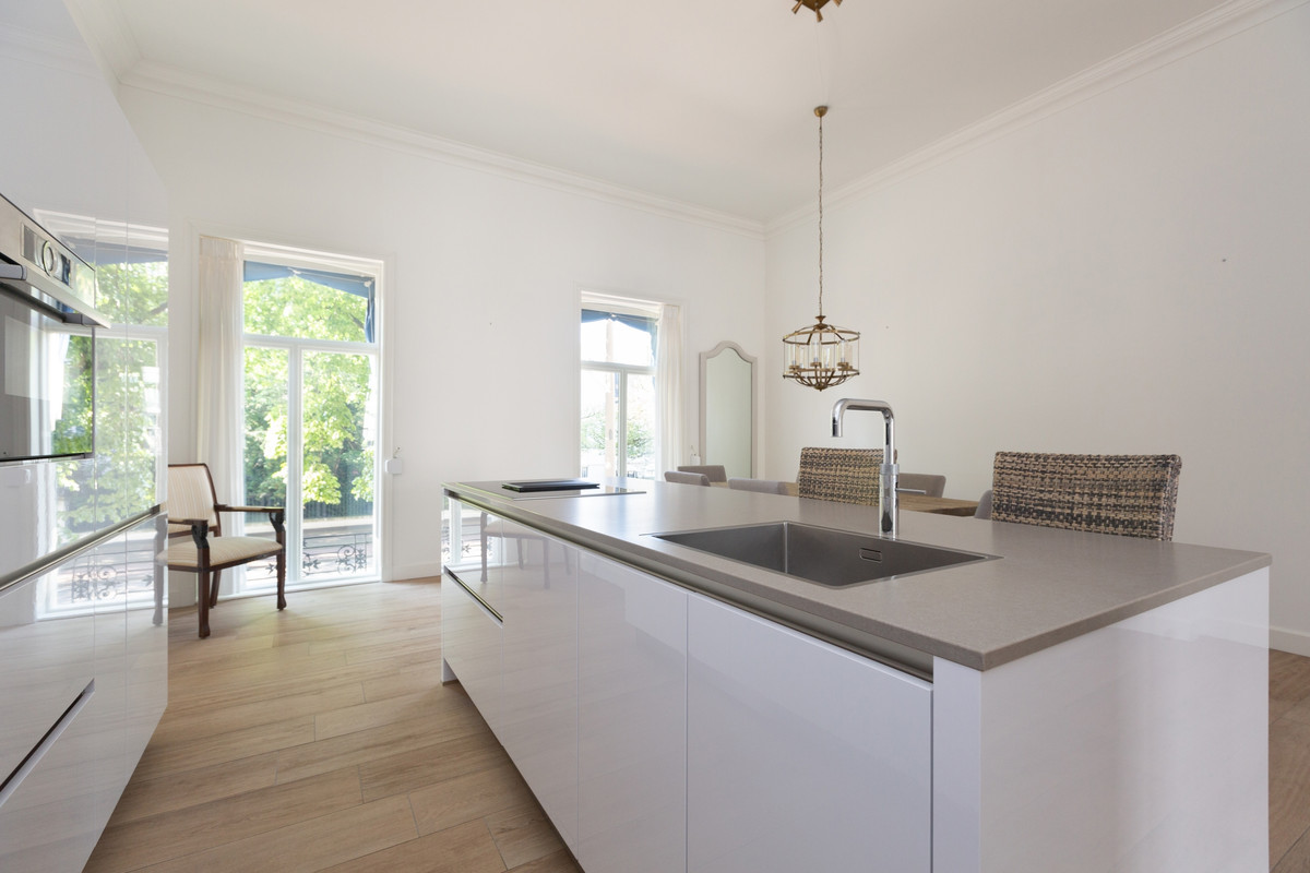Appartement te huur: Javastraat 48B, 'S-Gravenhage