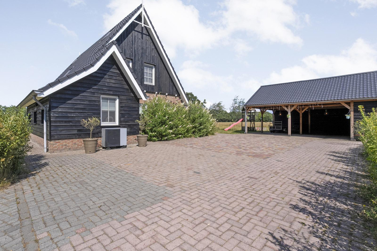 Vrijstaande woning te koop: De Oplegger 14, Rijssen