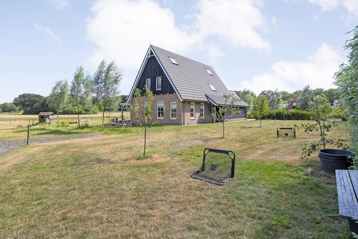 Vrijstaande woning te koop: De Oplegger 14, Rijssen